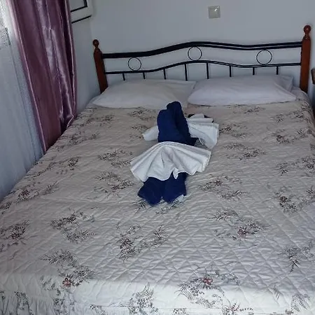 South Side Guest house *