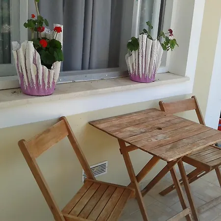 South Side Guest house *