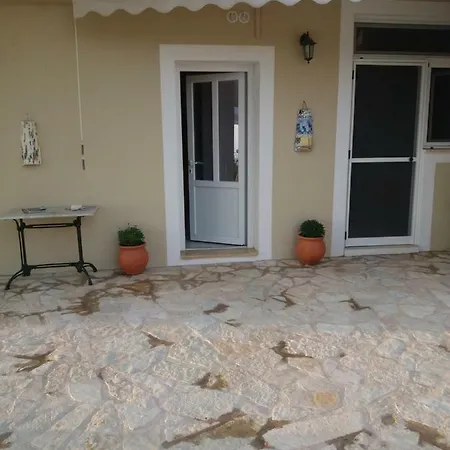 South Side ゲストハウス Athánion