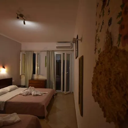 Πανσιόν South Side 3*