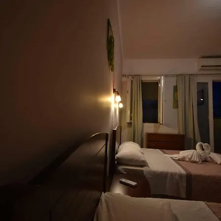 South Side 3* Athánion