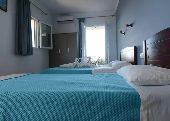 招待所 South Side Athánion